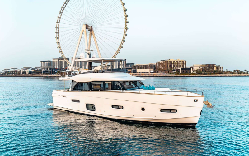 The "Party Starter" Flybridge (60ft - 70ft) — Top 5 Yachts for an Ultimate Birthday Party in Dubai: Which One to Choose?