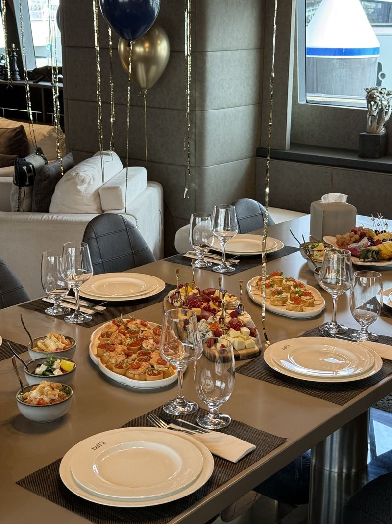 Why a Private Yacht Birthday Party in Dubai Beats Any Restaurant Reservation
