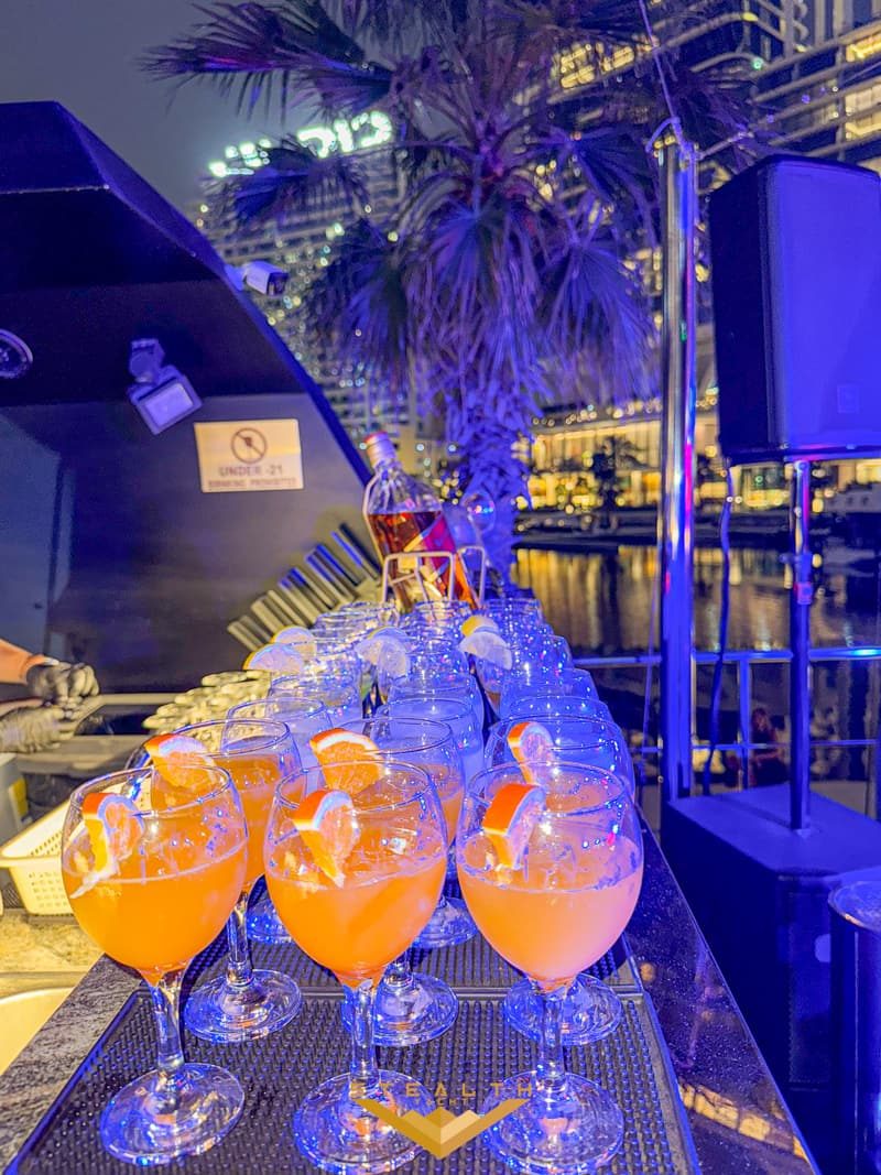 Premium Catering: The Key to a Successful Event — Elevate Your Business: The Ultimate Corporate Yacht Charter in Dubai