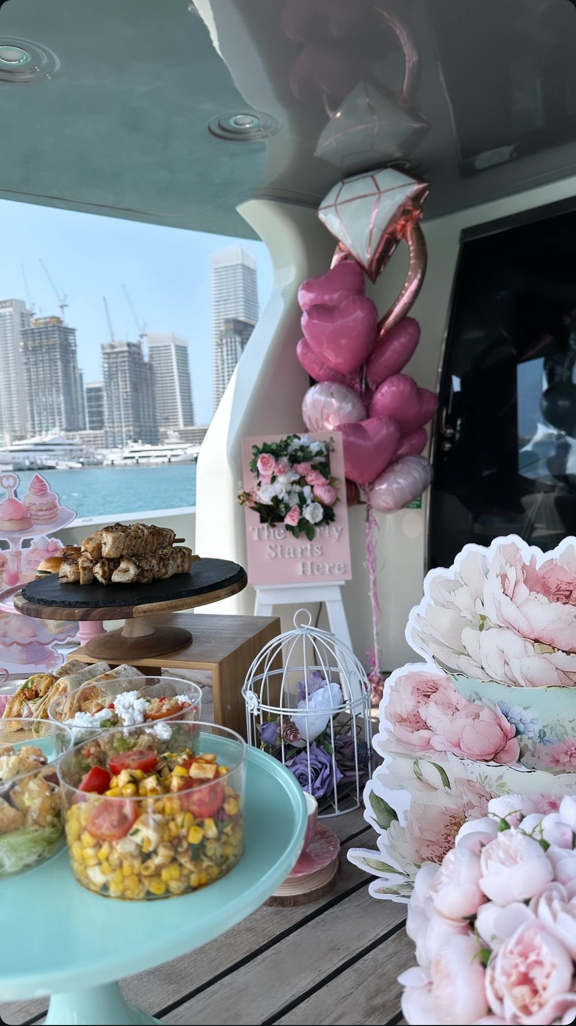 Yacht Event Catering: How to Choose the Perfect Menu for Your Birthday Boat Party