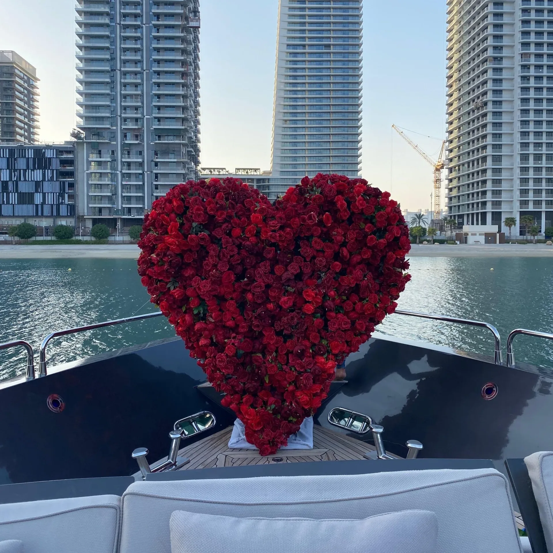 Private Yacht Dinner for Two — The Ultimate Romantic Yacht Dinner in Dubai: Private, Luxurious &amp; Unforgettable