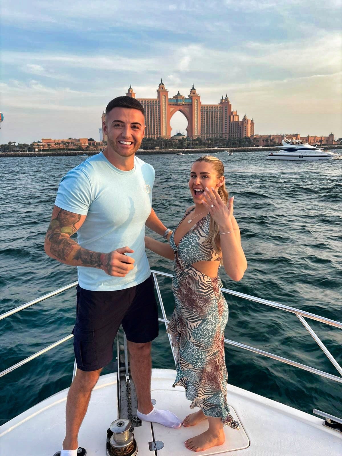 Stunning Views — Top Reasons Couples Choose a Private Romantic Dinner on a Yacht in Dubai