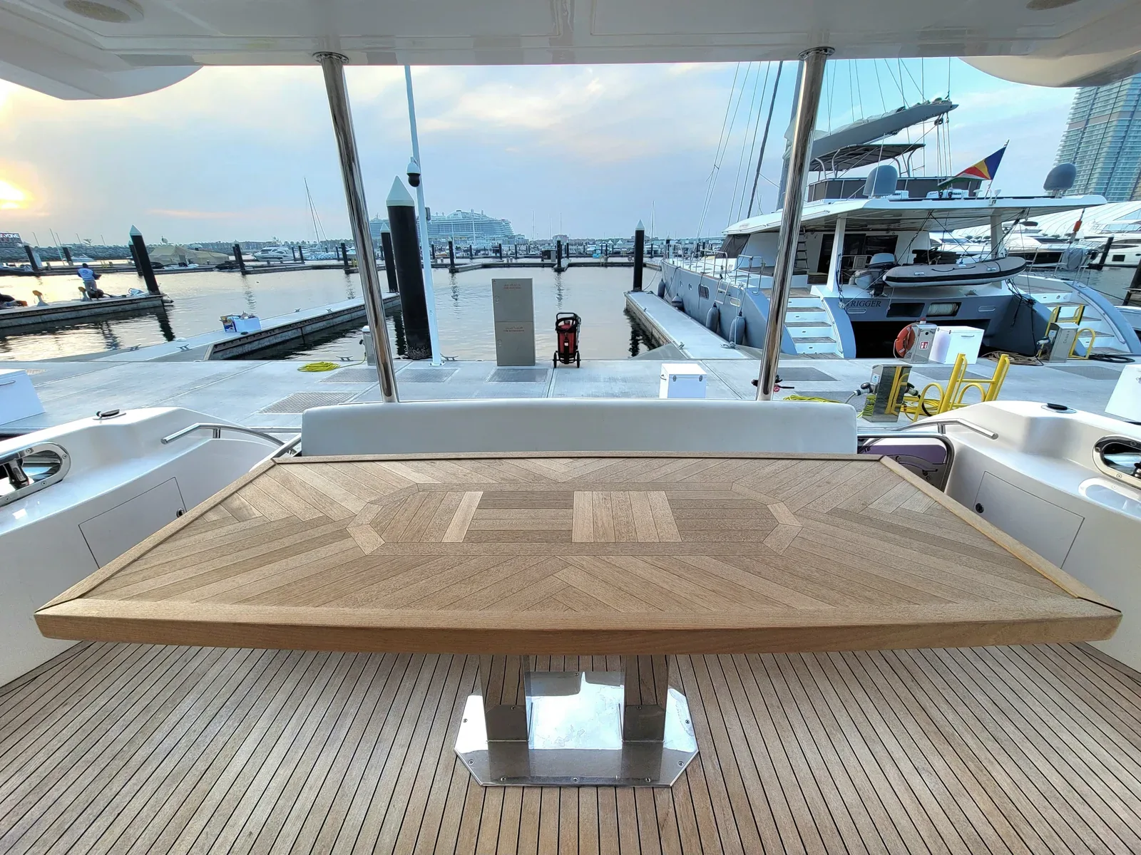 Yacht Majesty 63ft — photo 4