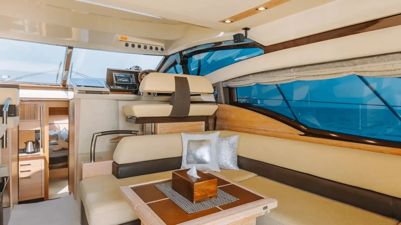 Yacht Azimut 48 No Regrets — photo 3