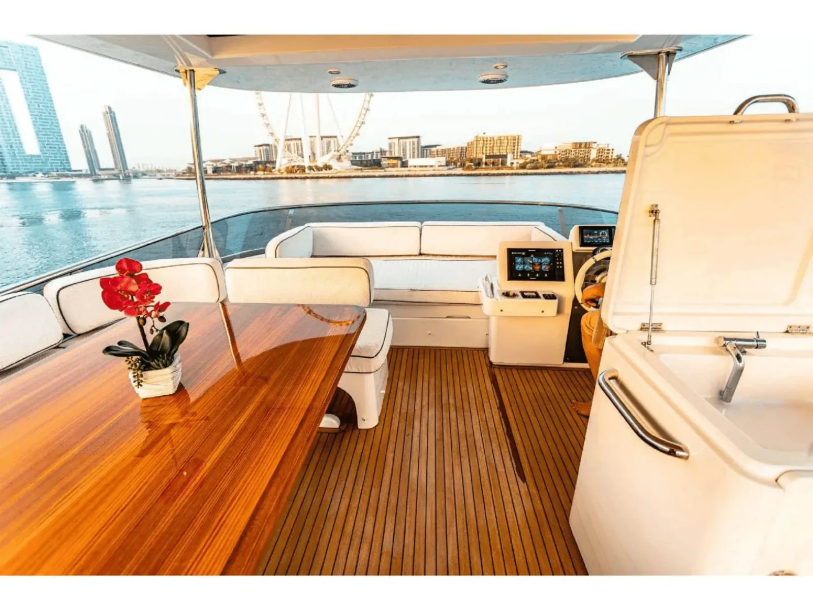 Yacht Azimut Magelano 66ft — photo 4