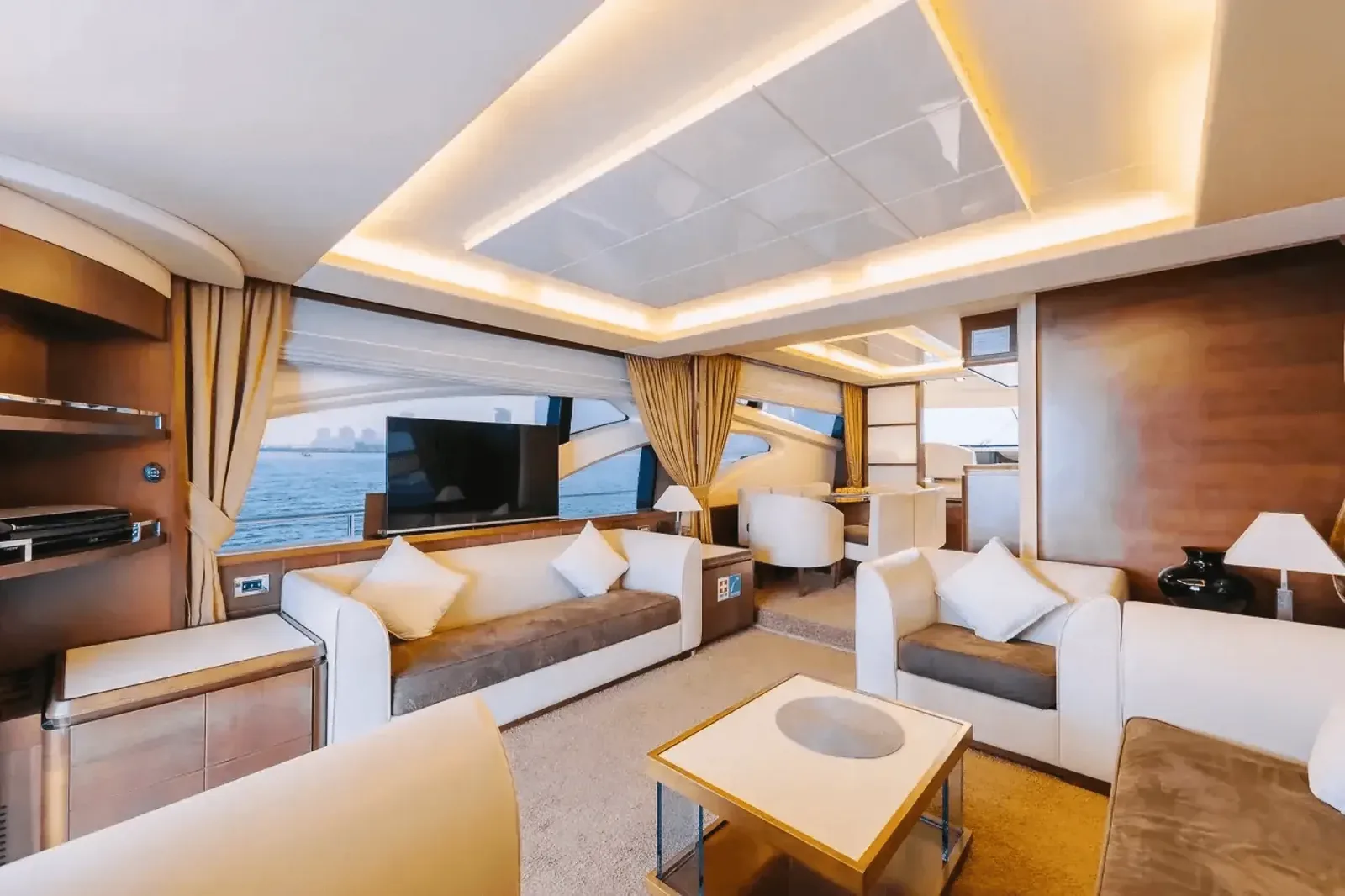 Yacht Azimut 75 Viktoria — photo 3