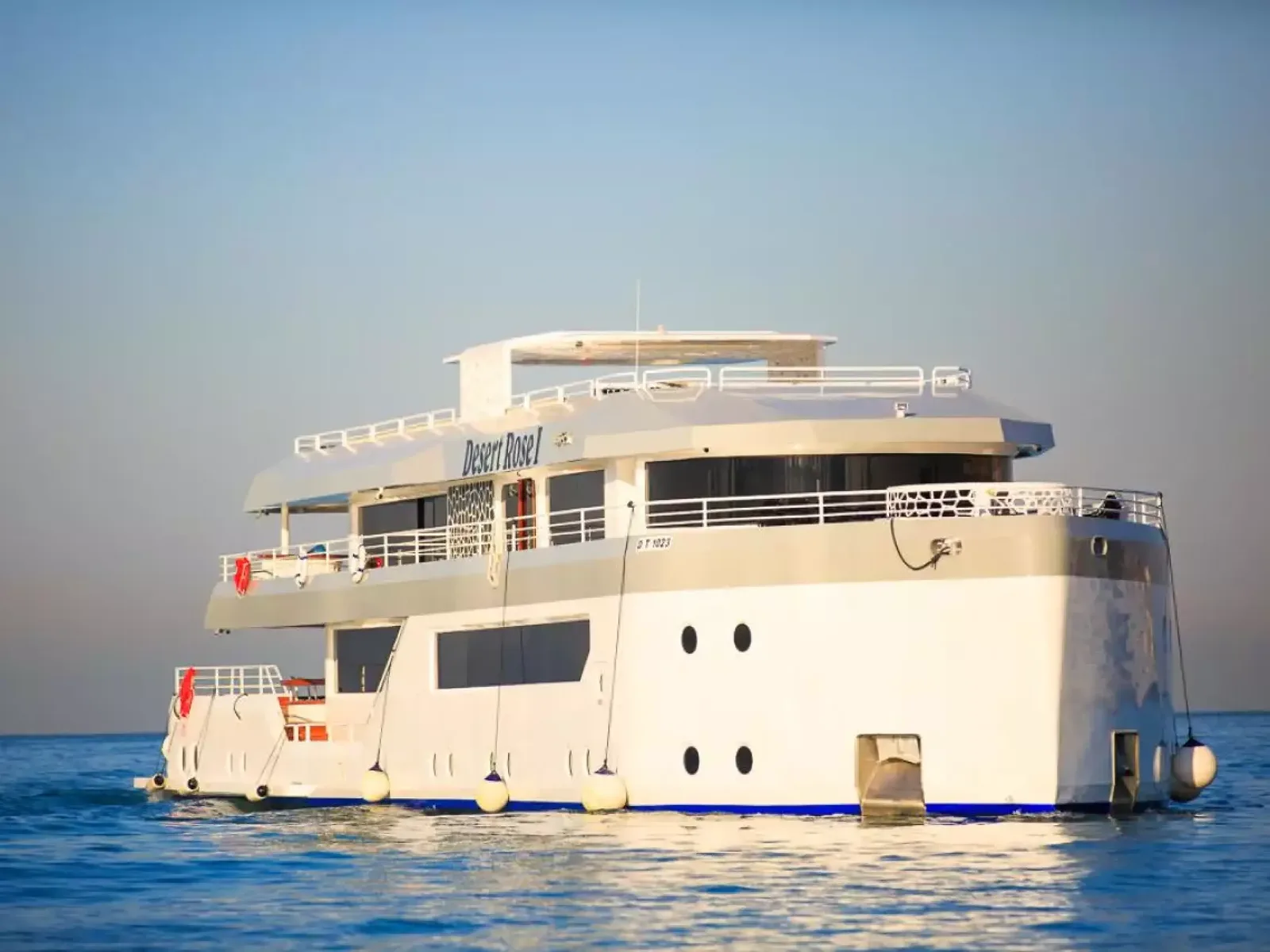 Yacht Desert Rose 155 — photo 1