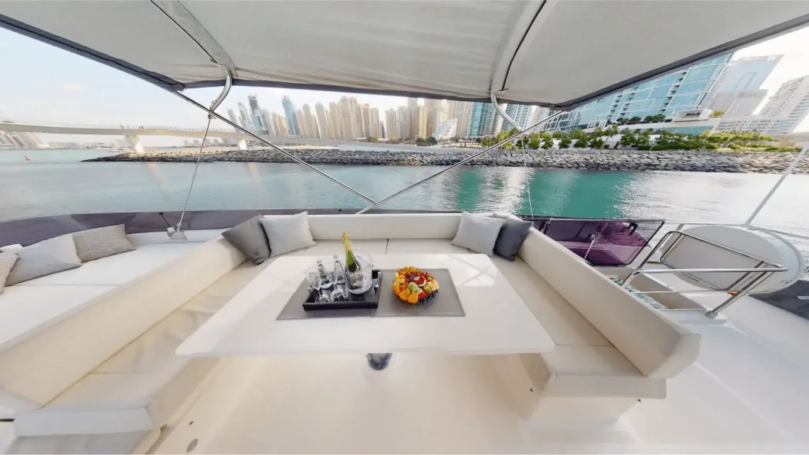 Yacht Ferretti 67 — photo 4