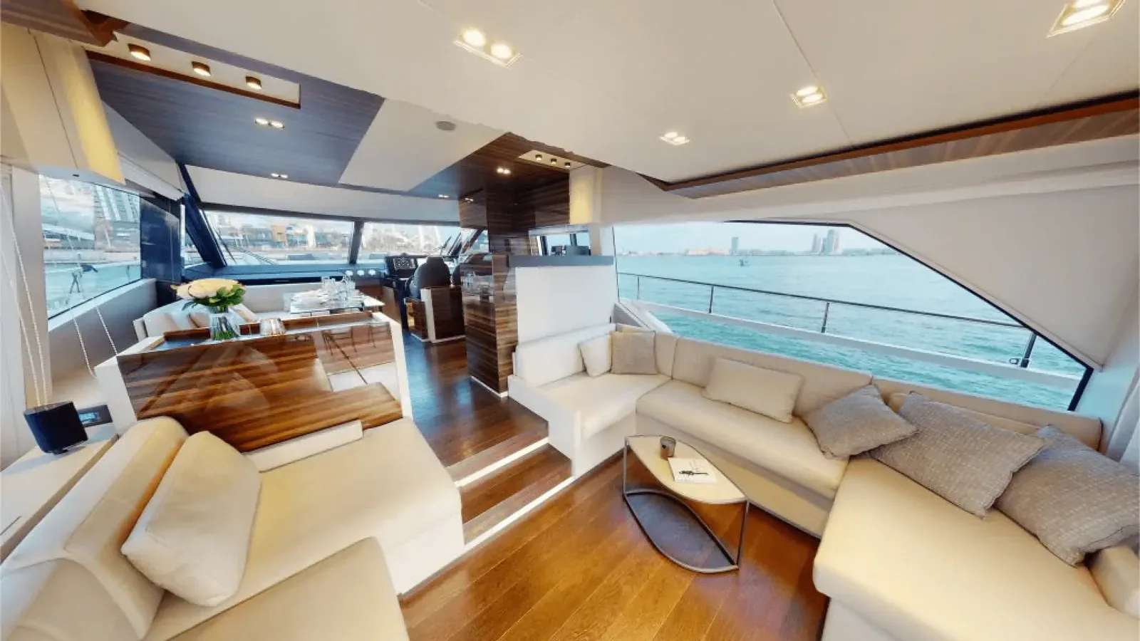 Yacht Ferretti 67 — photo 6