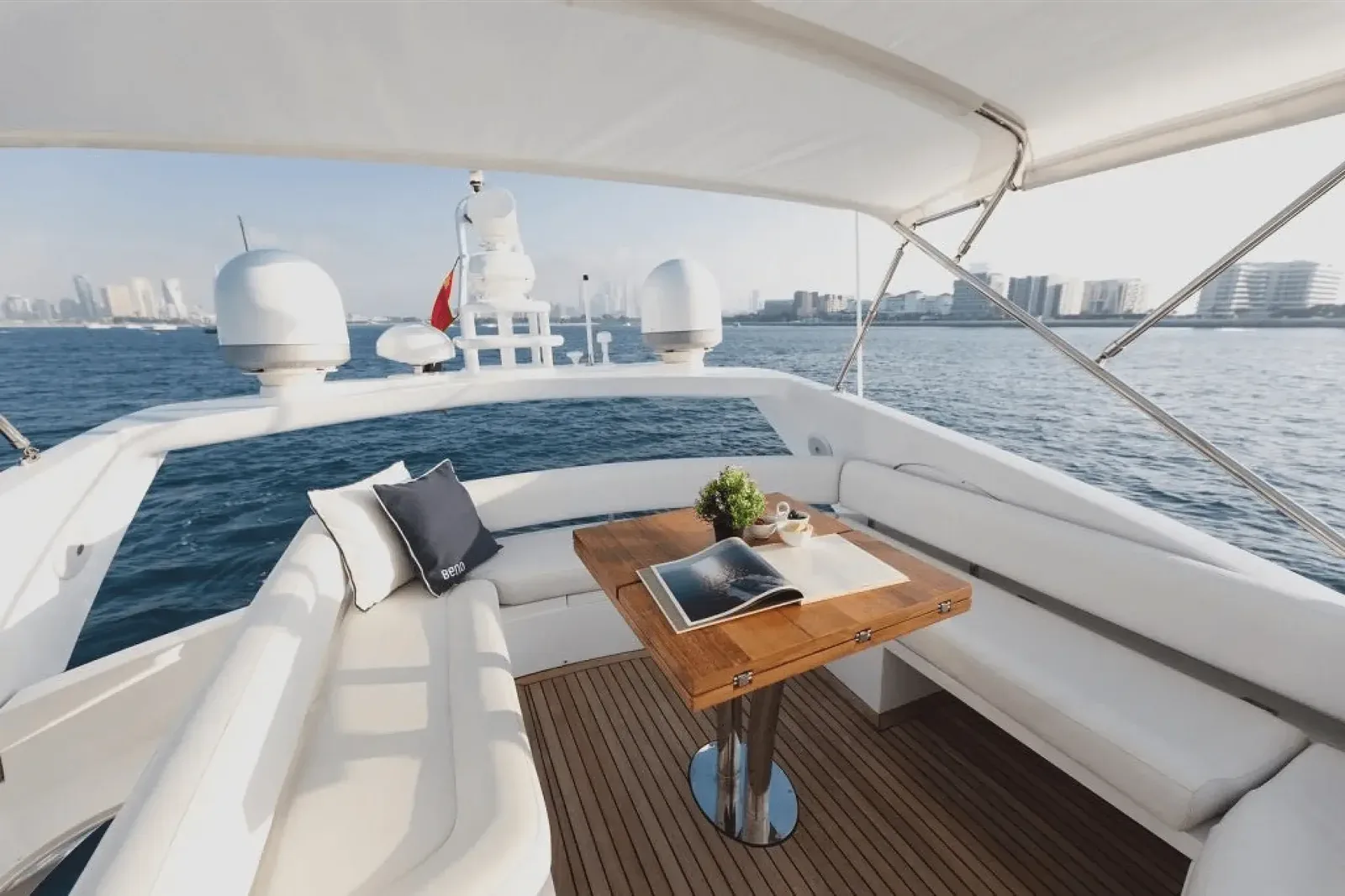 Yacht Julia 64 — photo 2