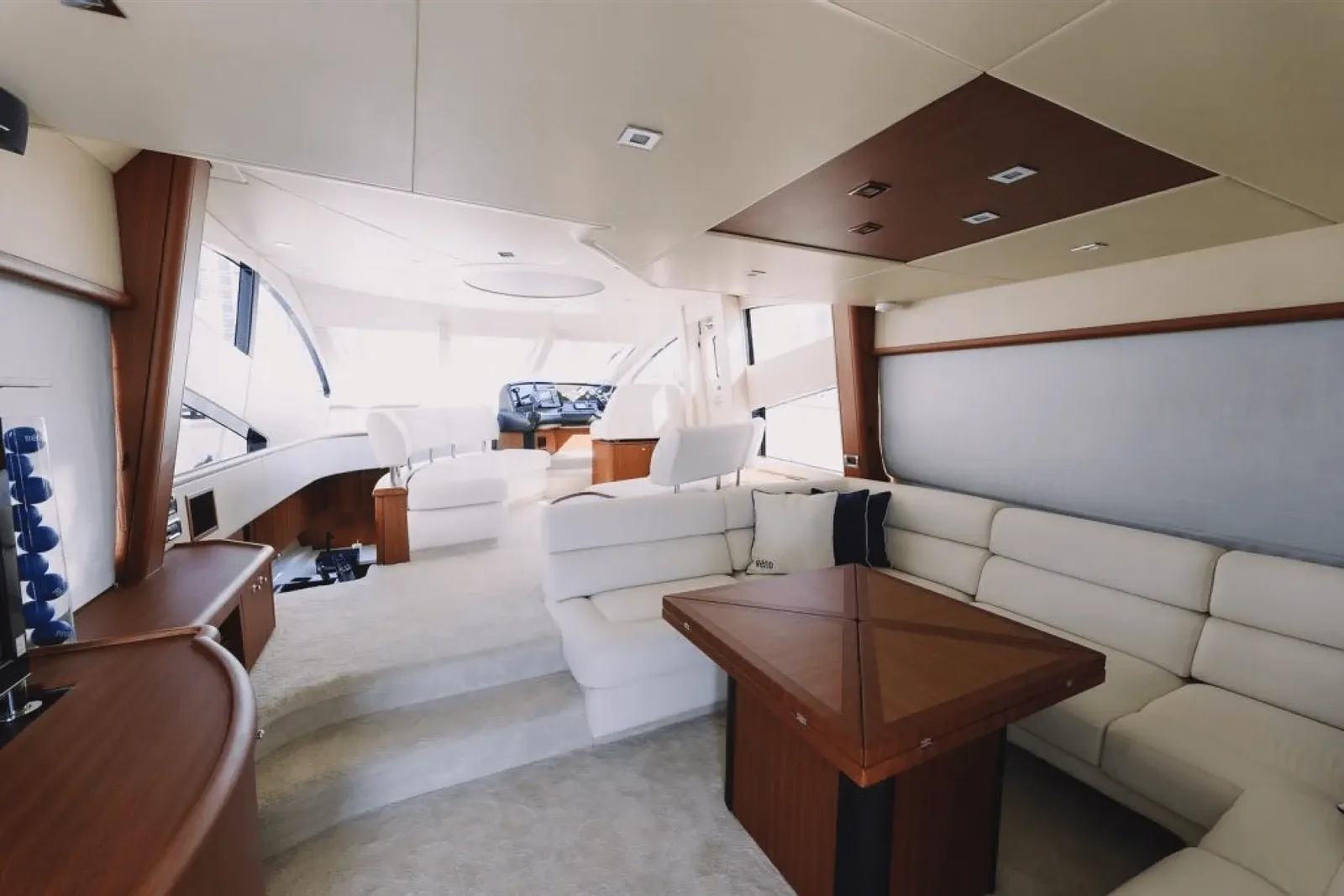 Yacht Julia 64 — photo 3