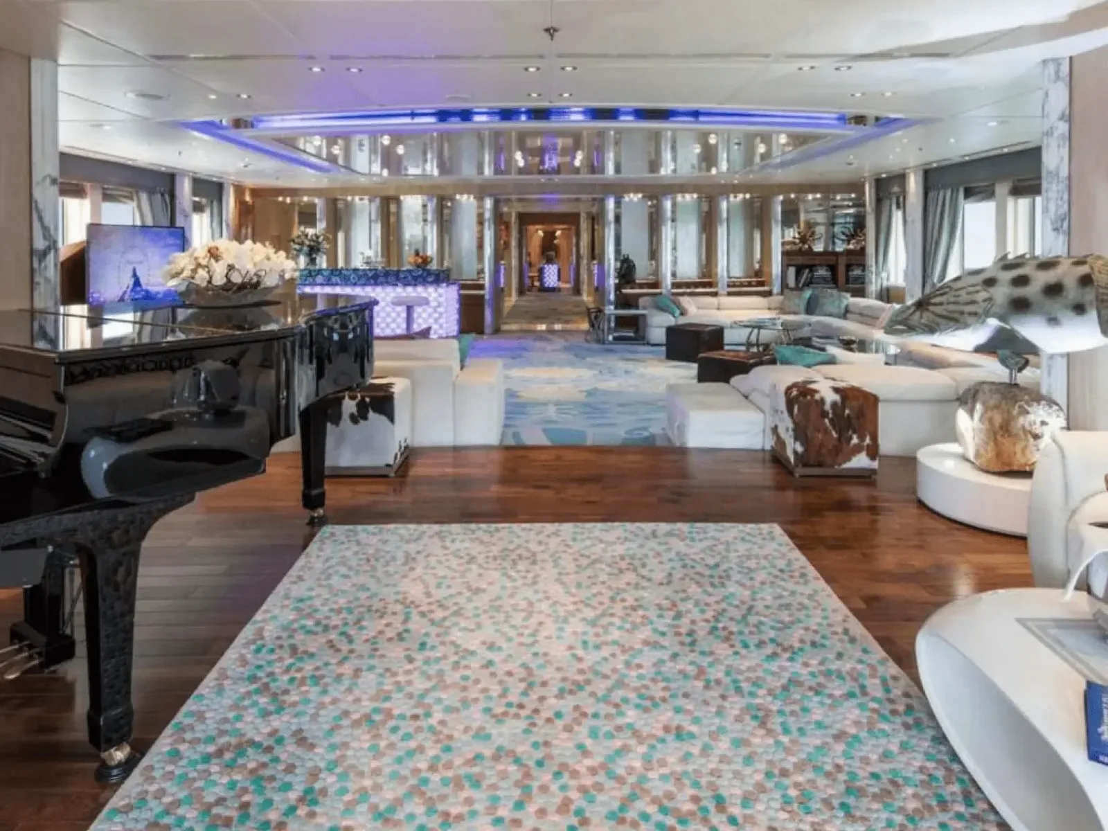 Yacht MooneLight II — photo 4