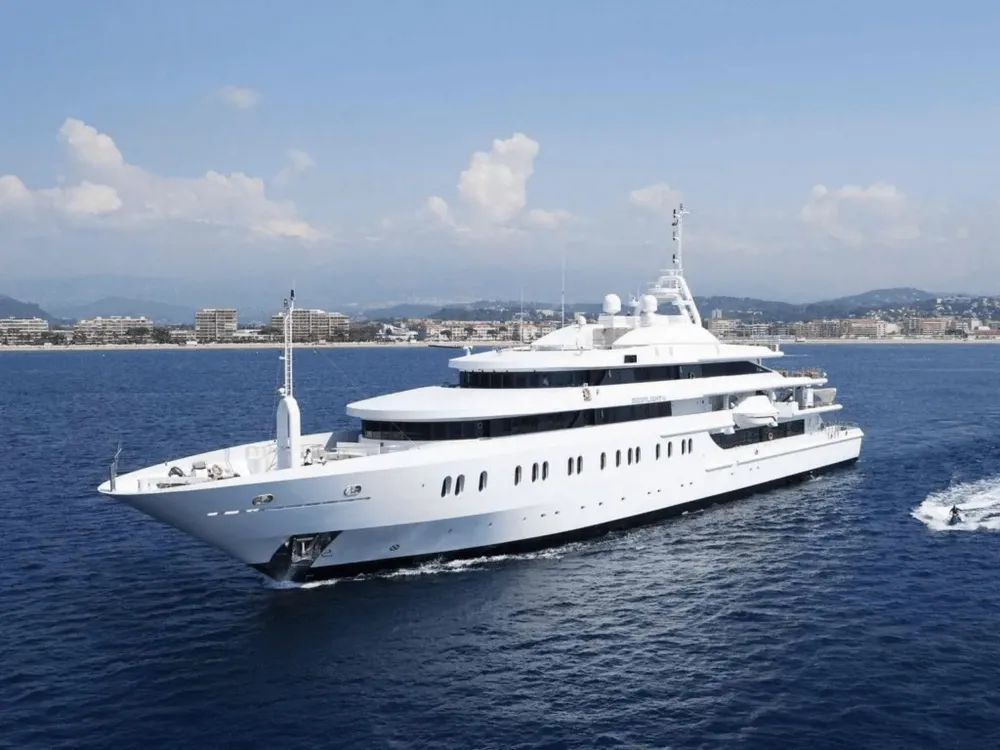 Yacht MooneLight II - SeaLux Dubai