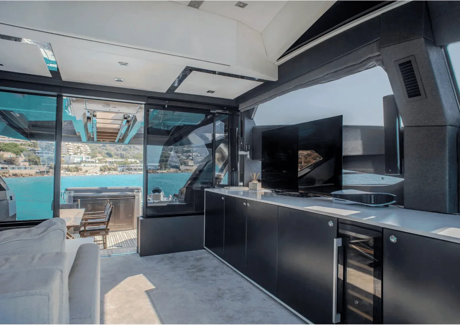 Yacht Morrigan 70ft — photo 5