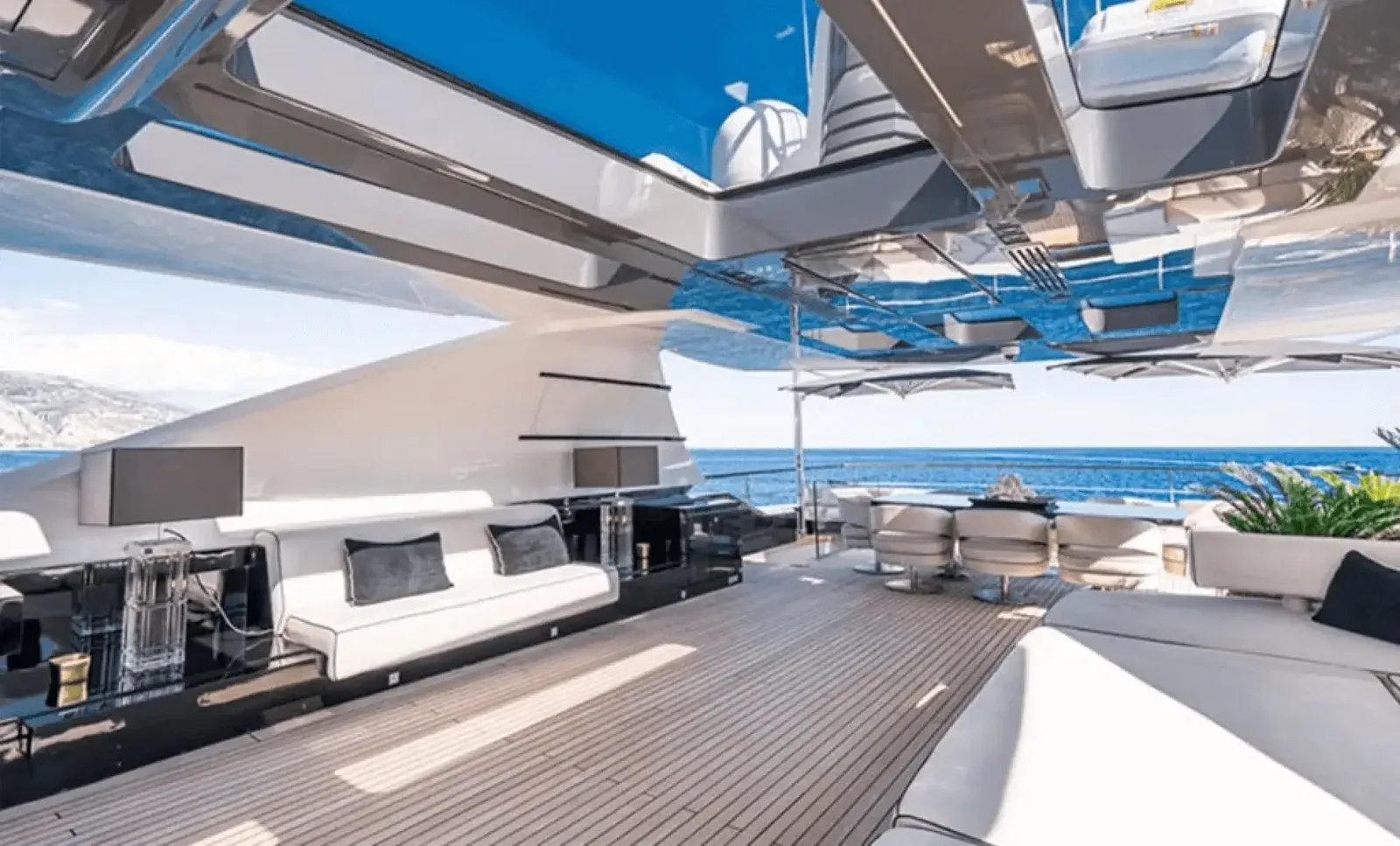 Yacht Peri 125 — photo 4