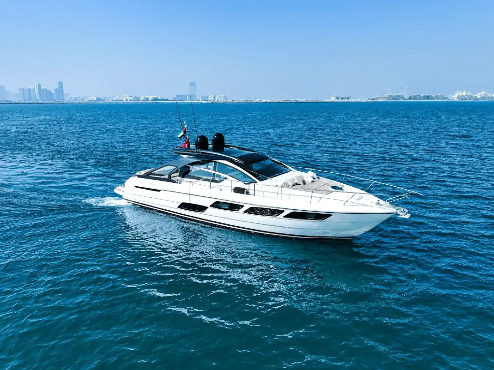 Yacht Pershing 5X White — photo 1