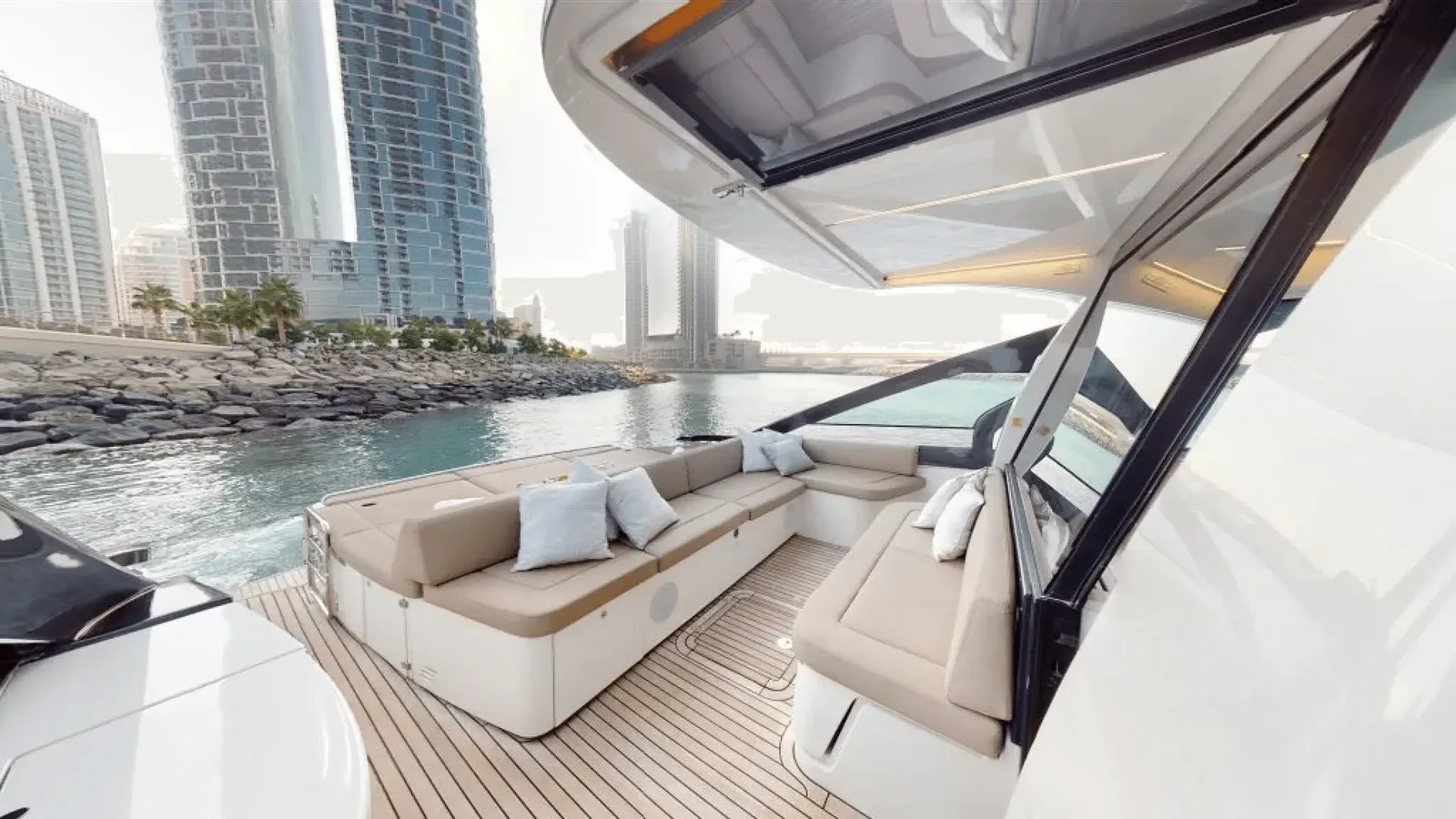 Yacht Pershing 5X White — photo 5