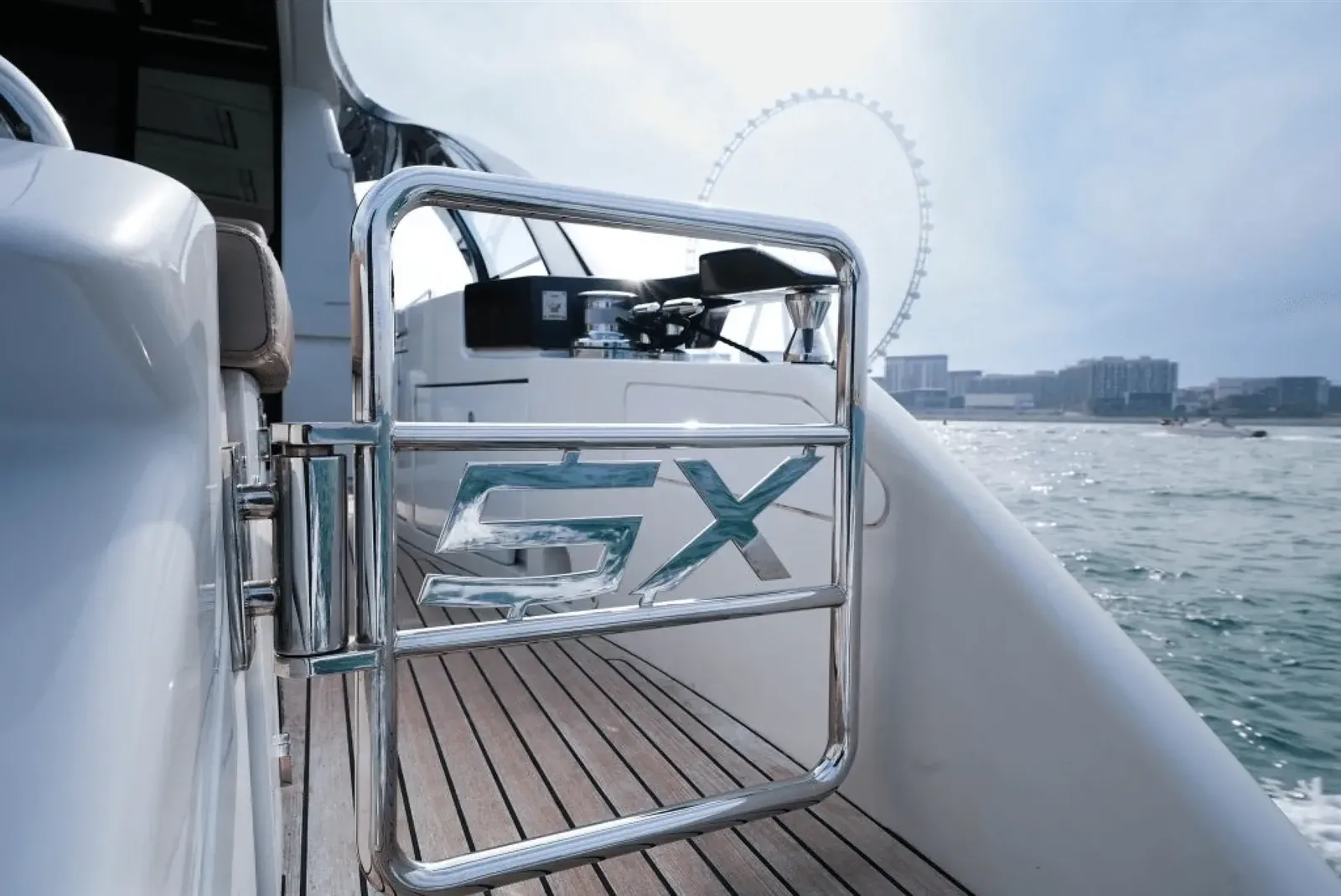Yacht Pershing 5X White — photo 7