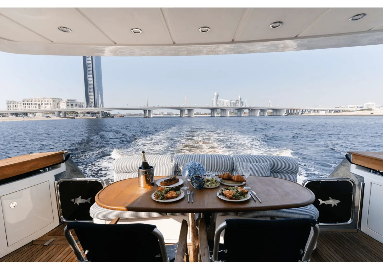 Yacht Princess 70 Shark — photo 4