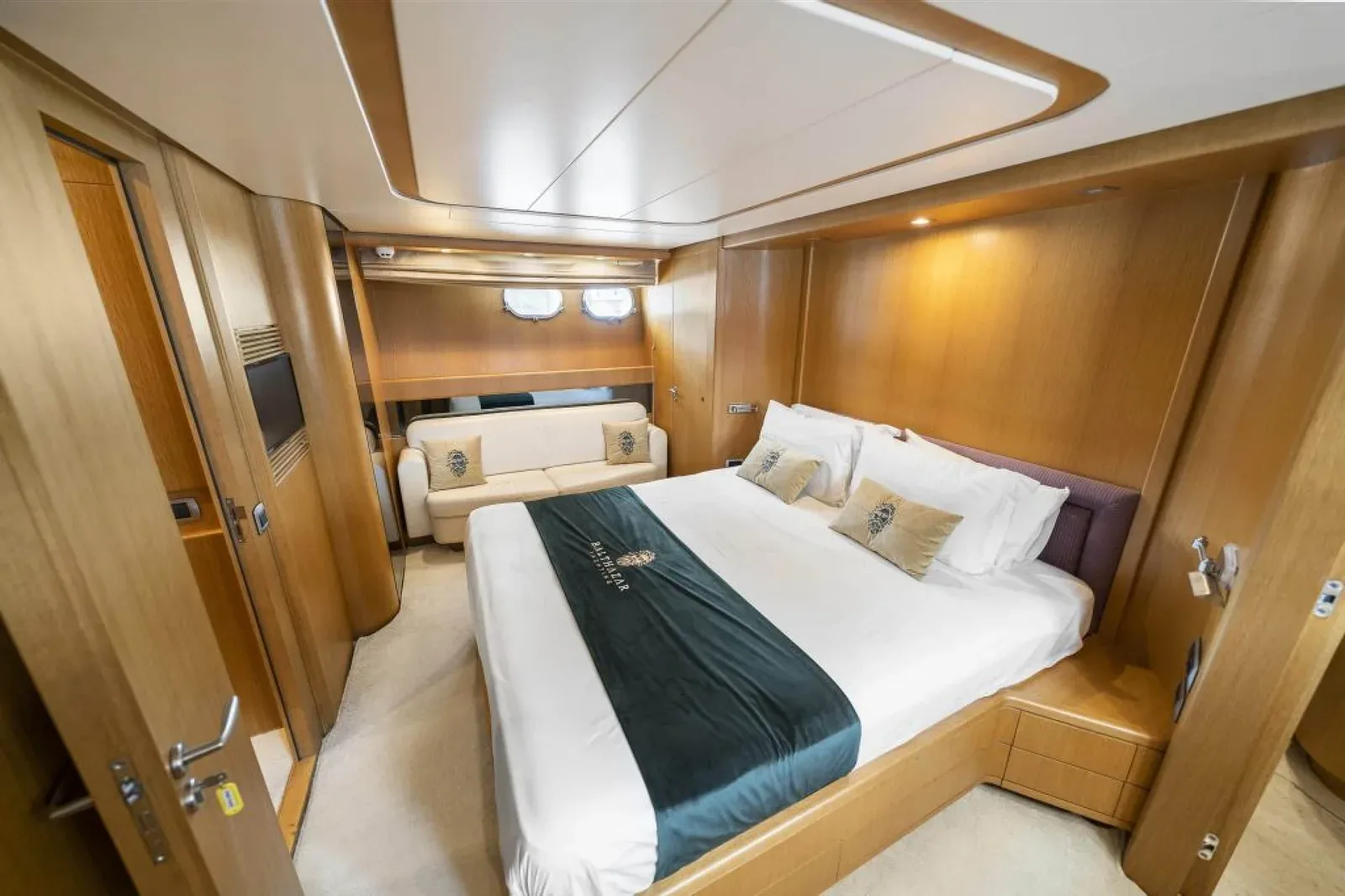 Yacht San Lorenzo 70 — photo 6