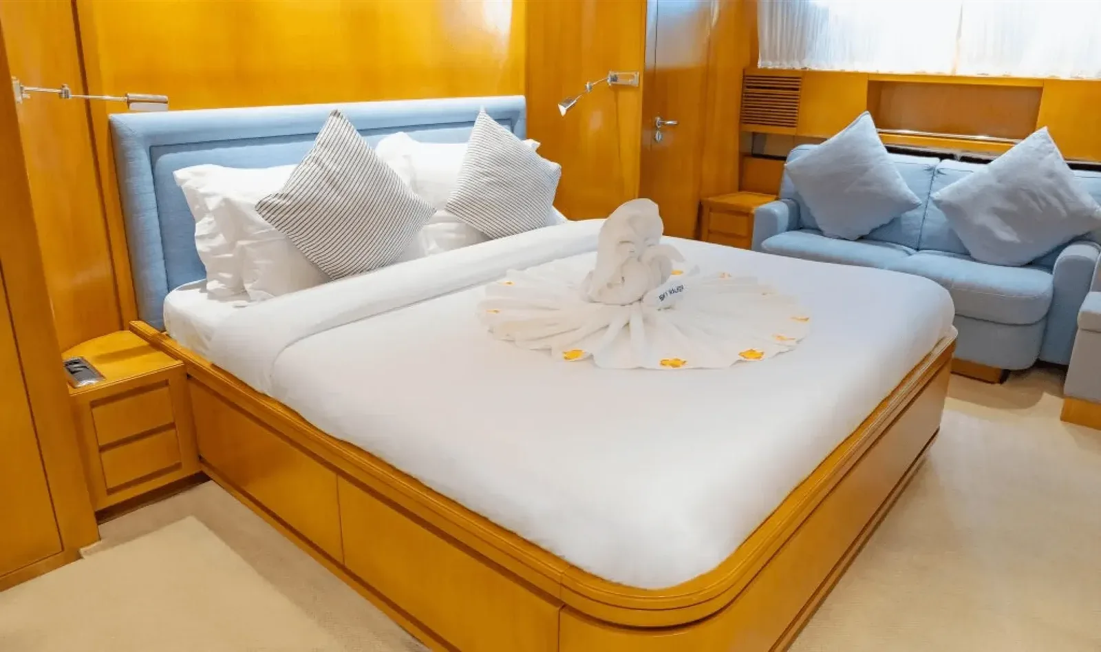 Yacht San Lorenzo 82 — photo 3