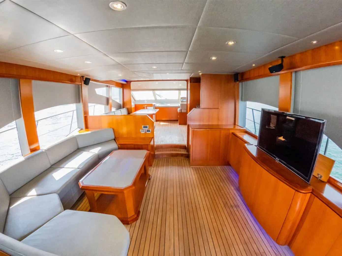 Yacht Lana 62ft — photo 2
