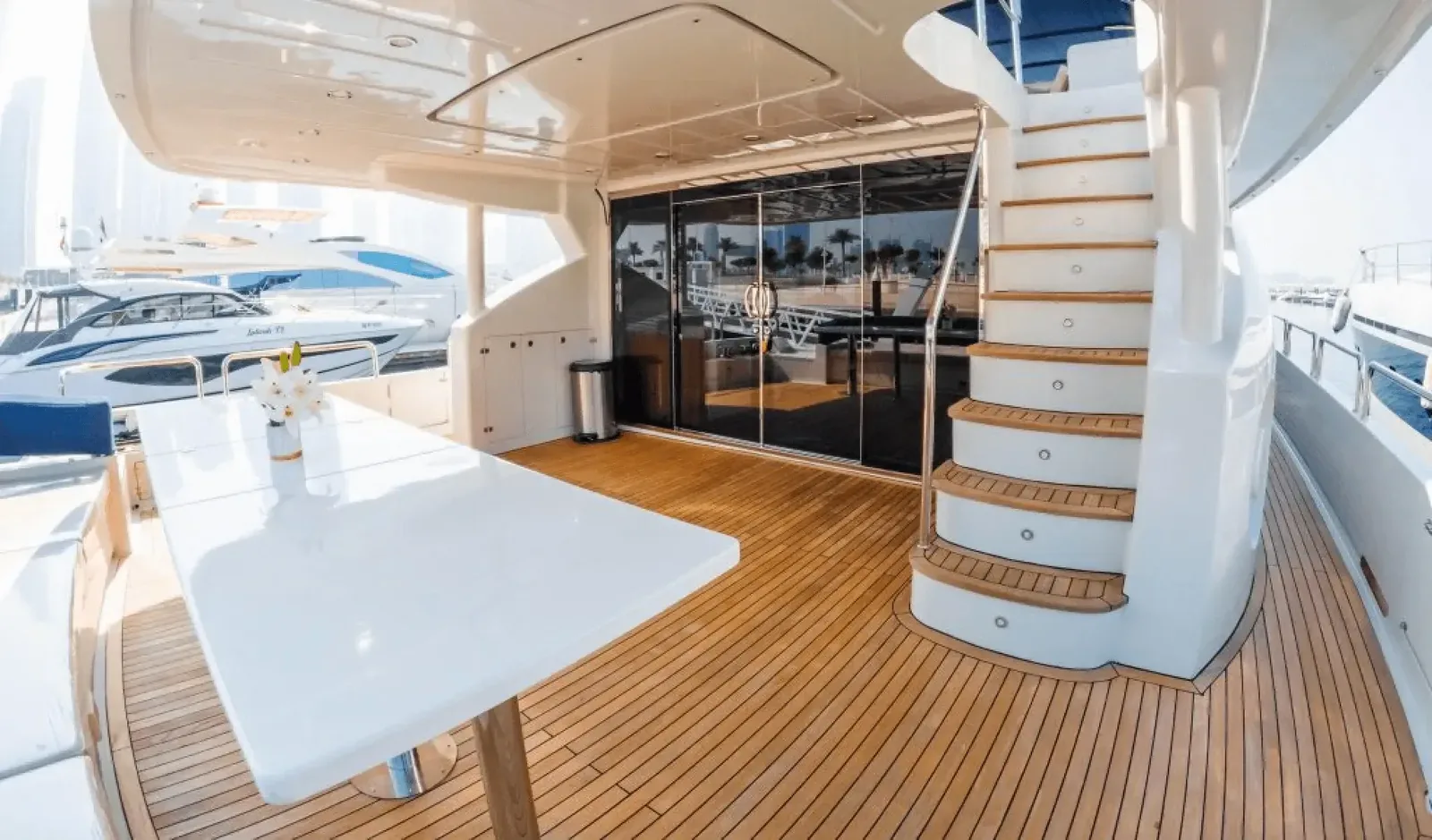 Yacht Sky Walker Kona 110ft — photo 3