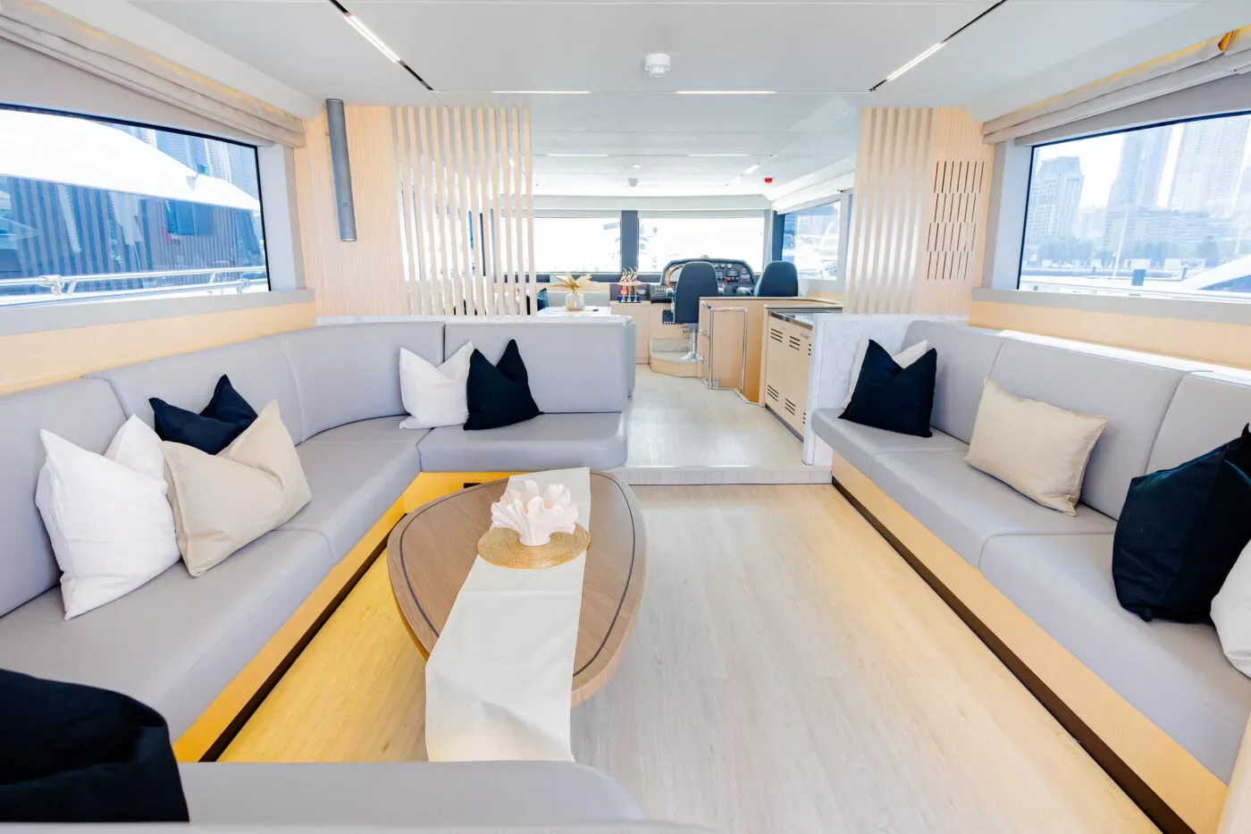 Yacht Sky Walker Aura 62 — photo 7