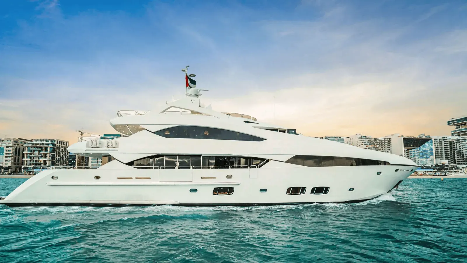 Yacht Sunseeker 131 Lucien — photo 4